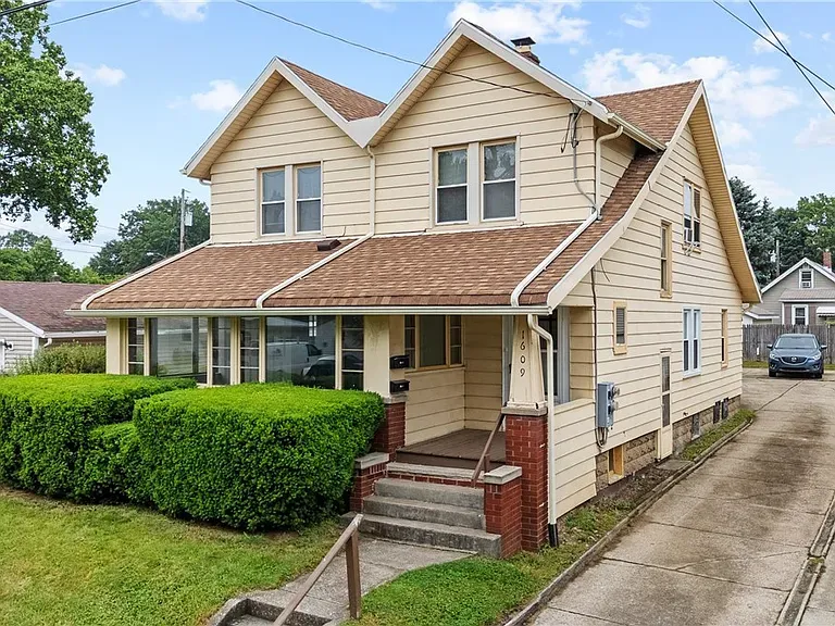 1609 Salem Ave, Akron, OH 44306
